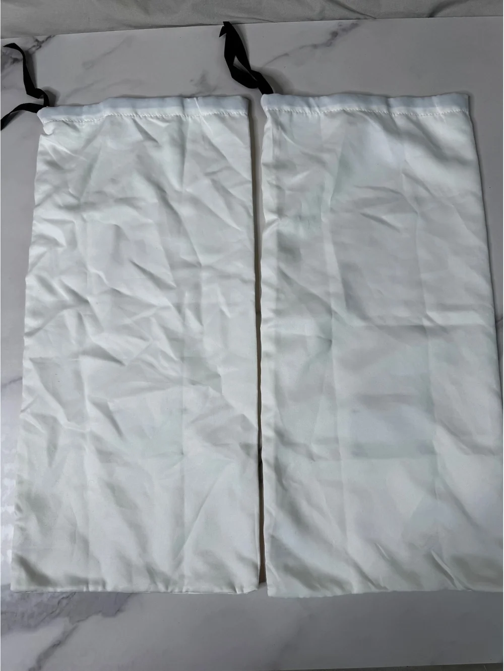 Gucci White Drawstring Shoe Dust Bags Set of 2 Satin 17x8 New